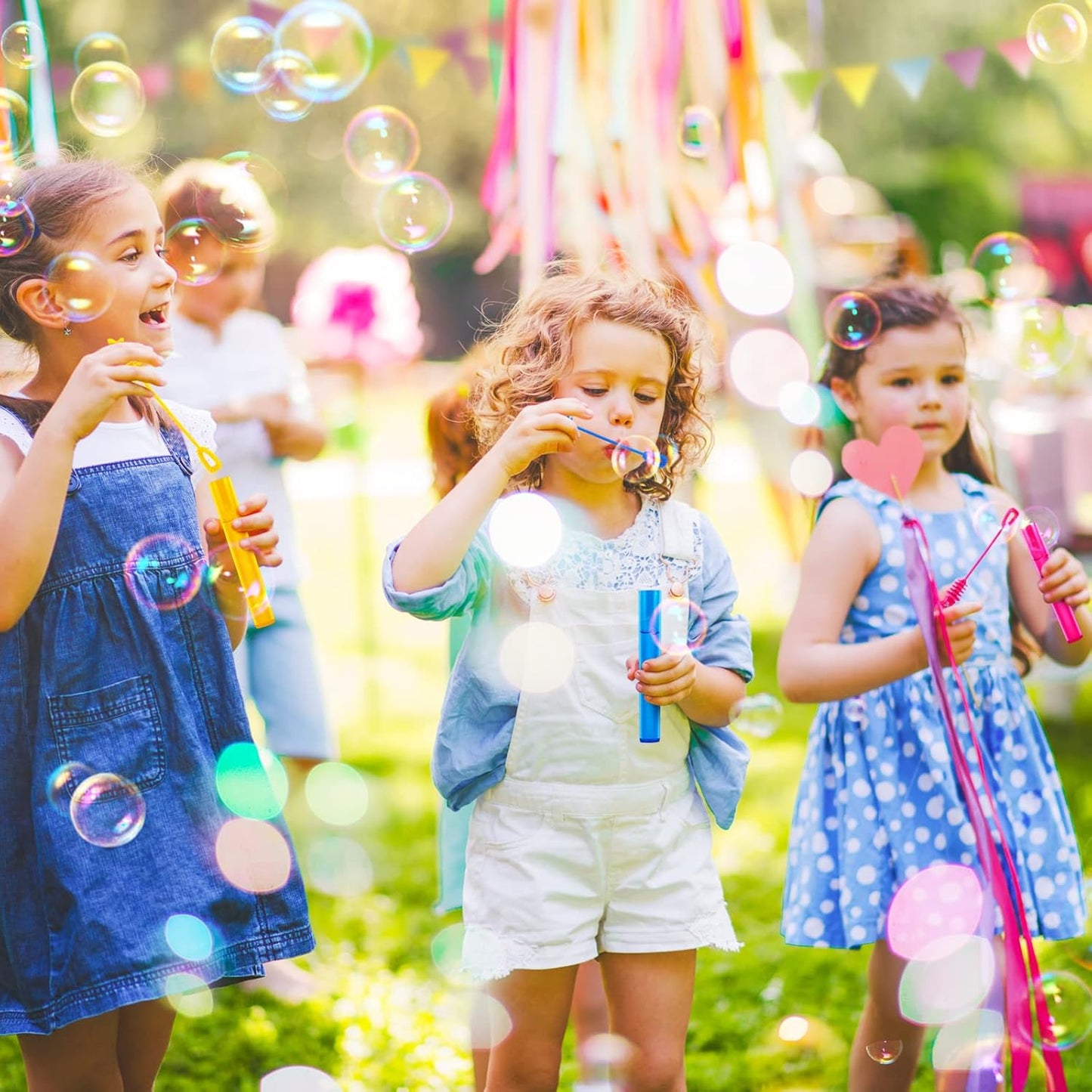 Mini Bubble Wands Bulk 200/400/500 Pack – 10 Bright Colors Bubble Toys for Kids Party Favors, Outdoor Summer Fun, Birthday Supplies, Weddings, Classroom Prizes, Boys & Girls